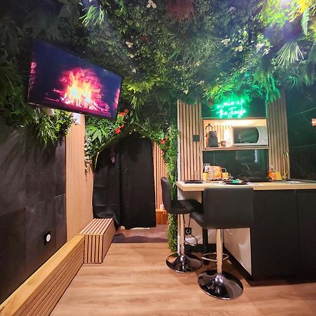 Jungle House Avec Jacuzzi A 10 Min De Disneyland -Taille Chambre- Conde-Sainte-Libiaire Экстерьер фото