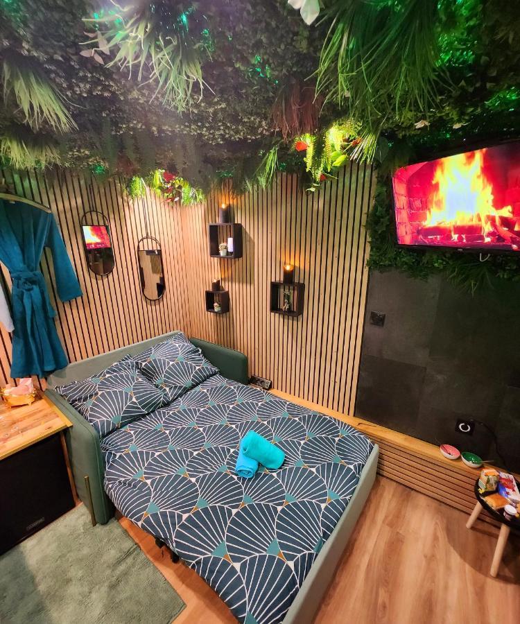 Jungle House Avec Jacuzzi A 10 Min De Disneyland -Taille Chambre- Conde-Sainte-Libiaire Экстерьер фото